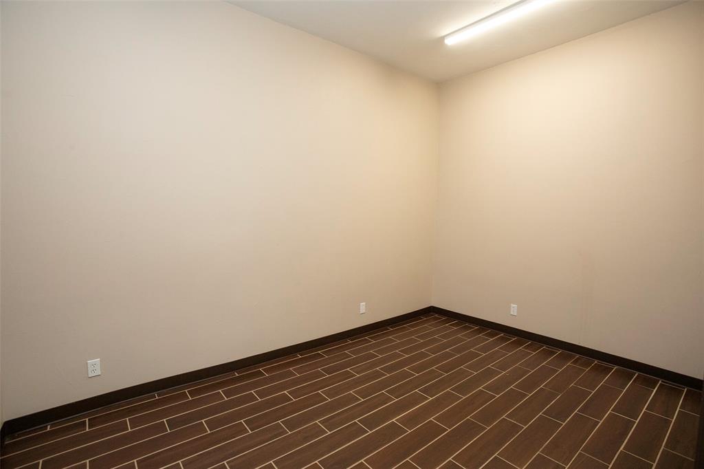 Town Graham - Commercial Sale