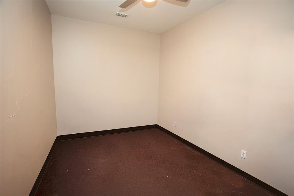 Town Graham - Commercial Sale