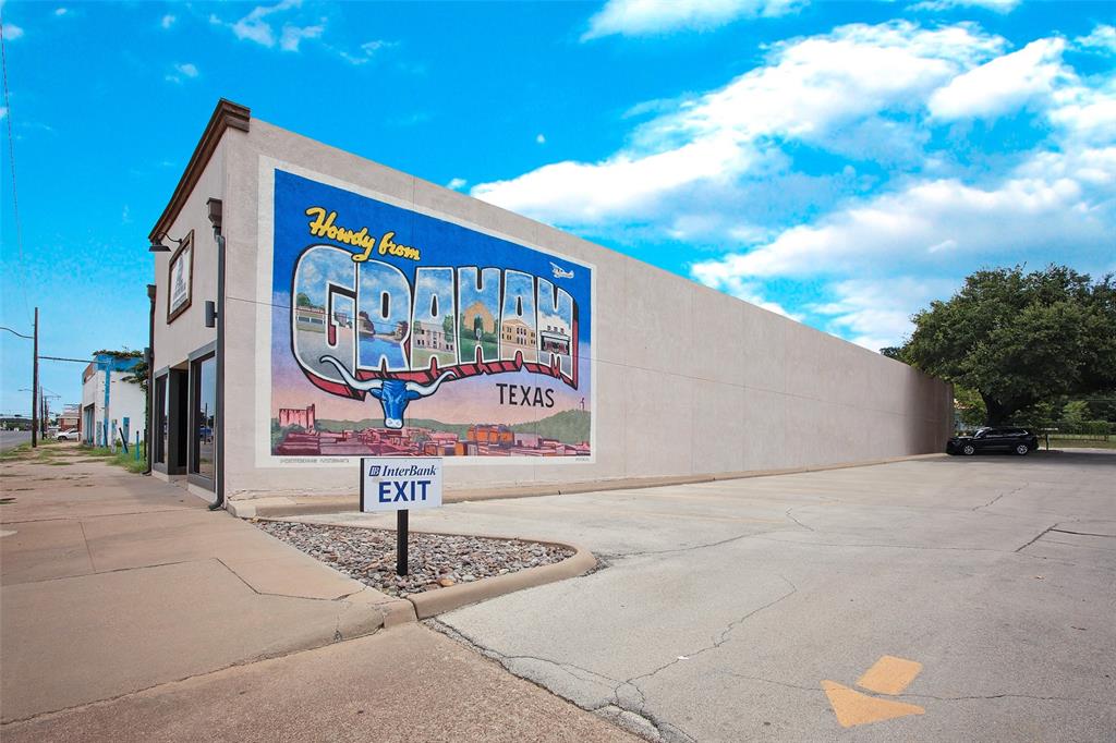 Town Graham - Commercial Sale