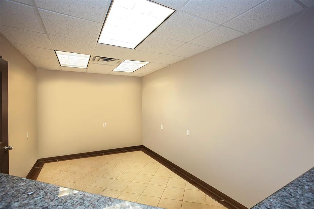 Town Graham - Commercial Sale