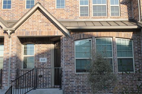 Photo of 825 Ben Lane, Lewisville, TX 75056 (MLS # 21202729)