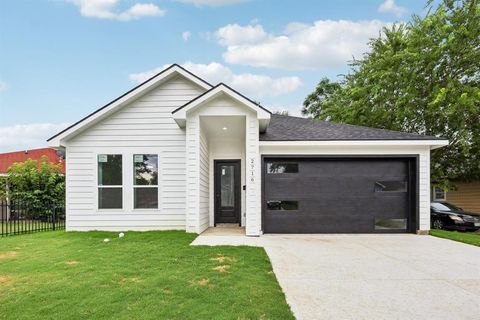 2716 E 12th Street Fort Worth TX 76111