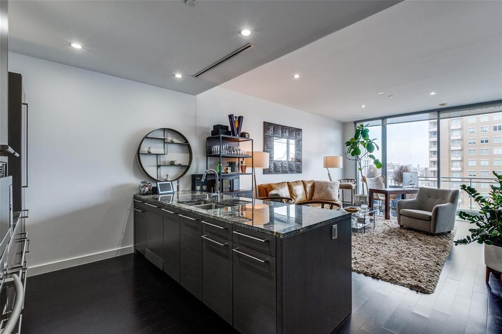 2900 McKinnon Drive 1606