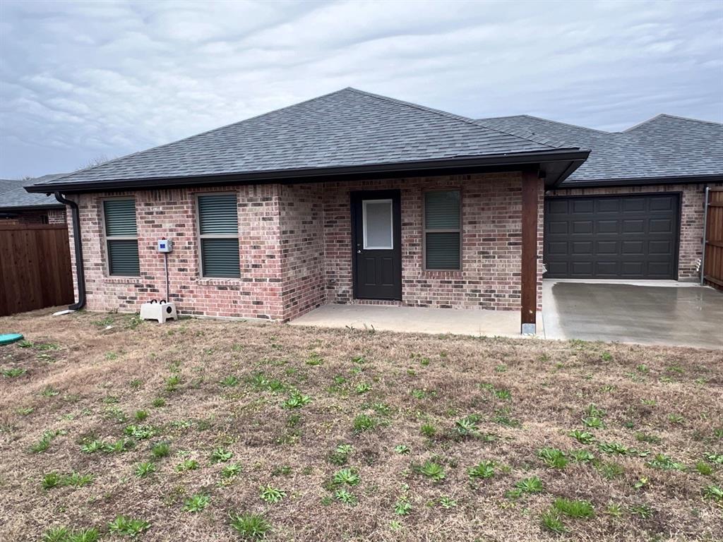 Friends Own Decoy Ests - Residential Lease