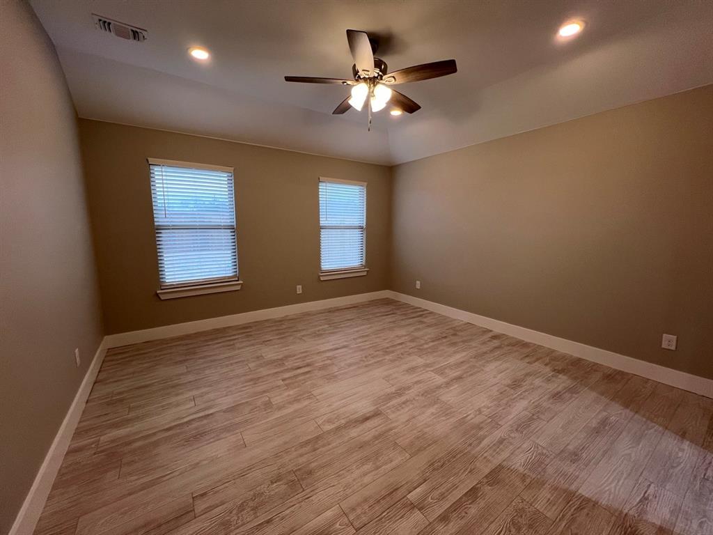 Friends Own Decoy Ests - Residential Lease