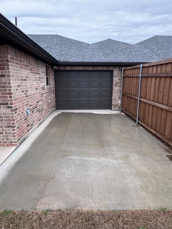 Friends Own Decoy Ests - Residential Lease