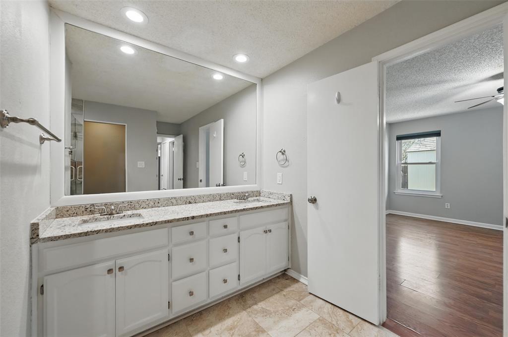 Arlington, Texas 76017, United States, 4 Bedrooms Bedrooms, ,2 BathroomsBathrooms,Residential,Active,95016