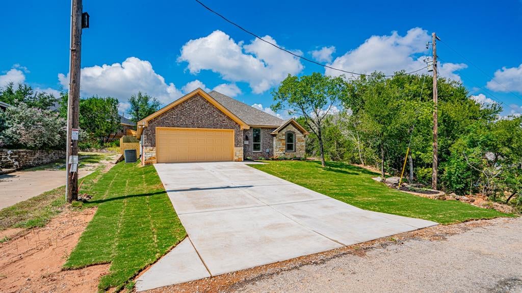 2714 Austin Drive