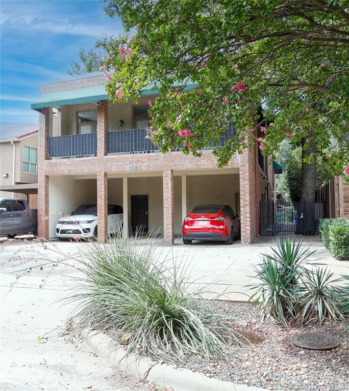 4031 Holland Ave Condominium - Residential Lease