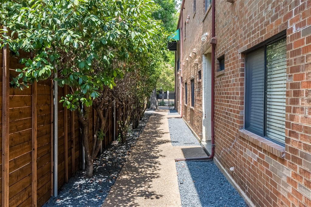 4031 Holland Ave Condominium - Residential Lease