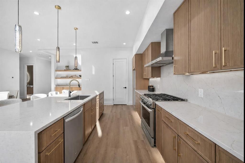 Photo of 3215 Wake Street, Dallas, TX 75212 (MLS # 21213229)