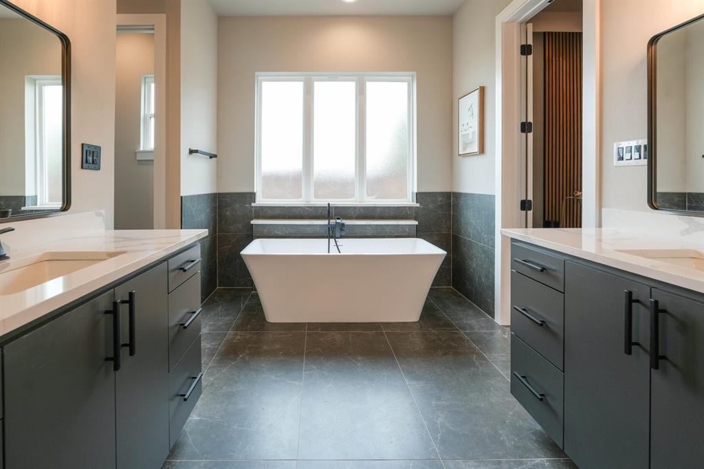 Fresh Meadows Estates - Residential