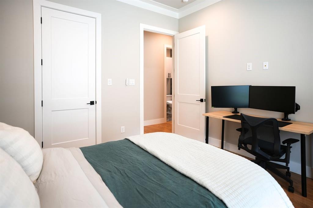 Fresh Meadows Estates - Residential