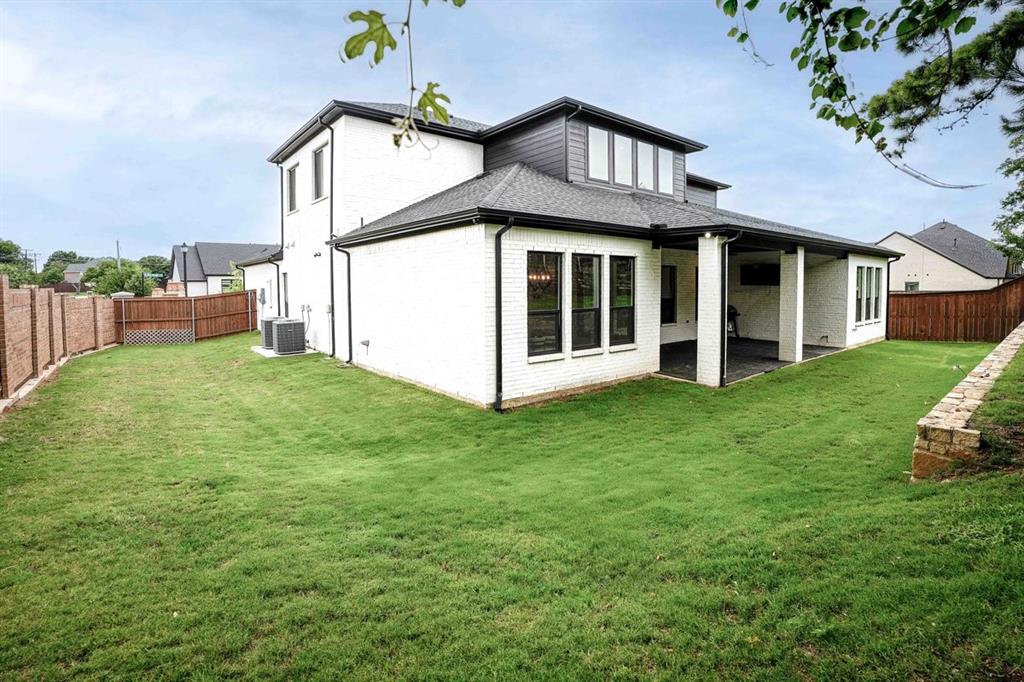 Fresh Meadows Estates - Residential