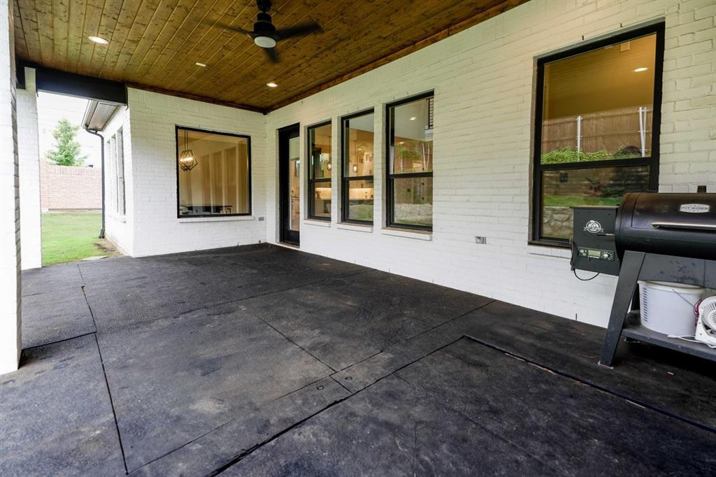 Fresh Meadows Estates - Residential