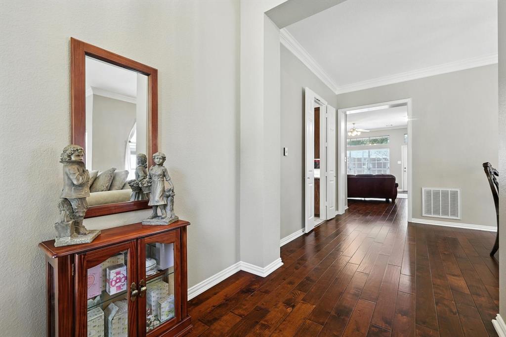 404 Landwyck Lane