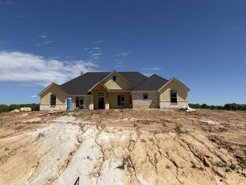 Photo of 2020 Camden Lane, Springtown, TX 76082 (MLS # 21234007)