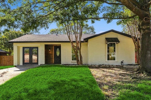 Tiny photo for 904 Dayton Road, Mansfield, TX 76063 (MLS # 21394392)