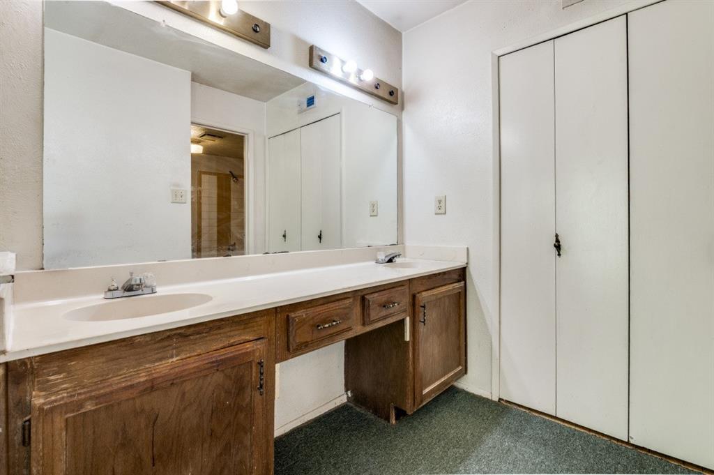 Woods 12 - Residential