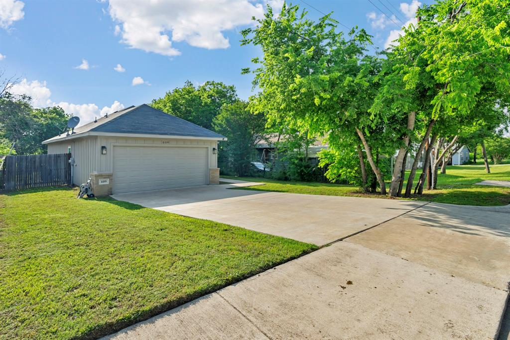 609 N Cummings Drive