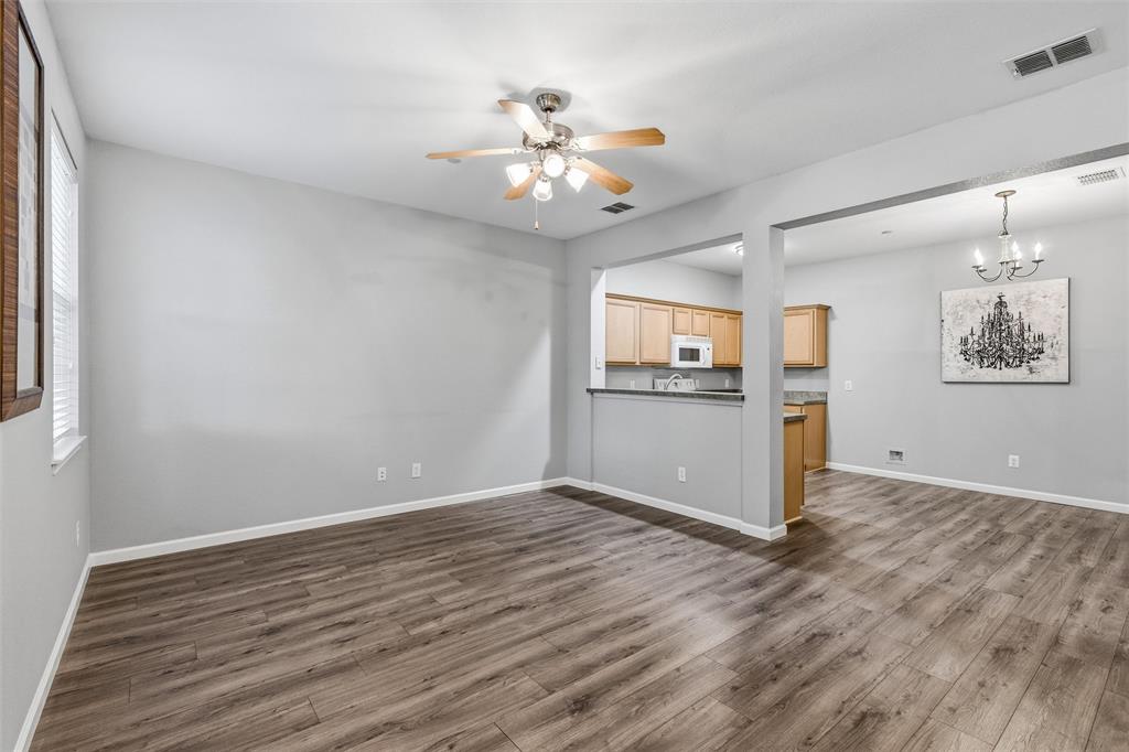 Pasquinellis Village On The Green - Residential