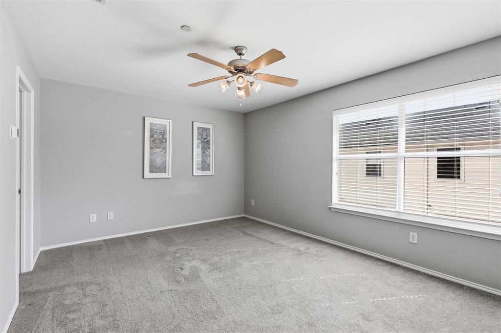 Pasquinellis Village On The Green - Residential