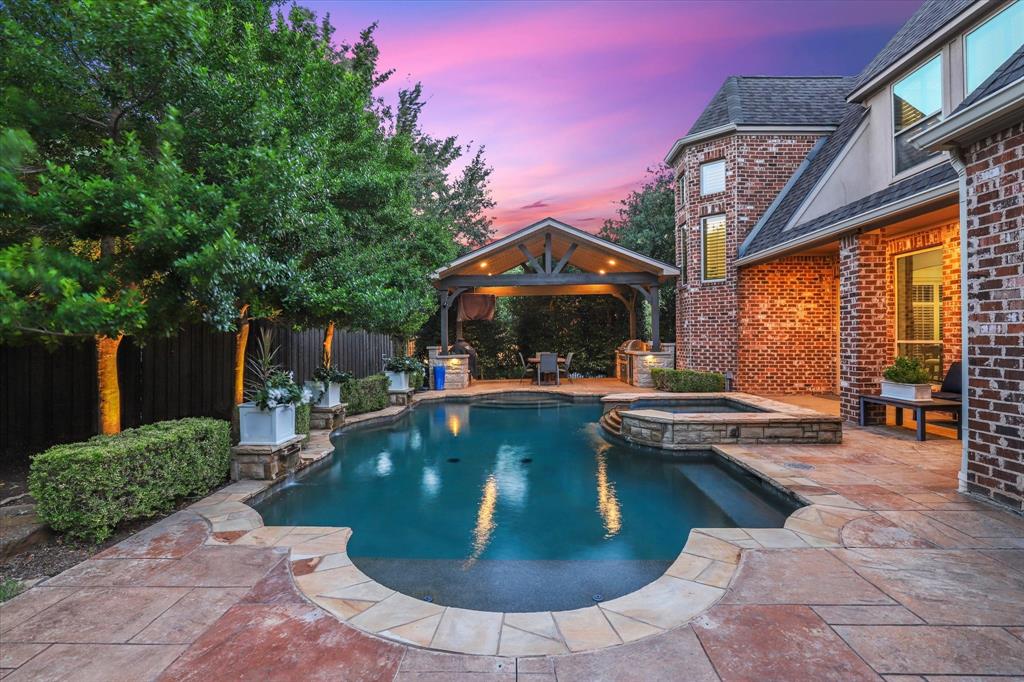 6738 Reims Court