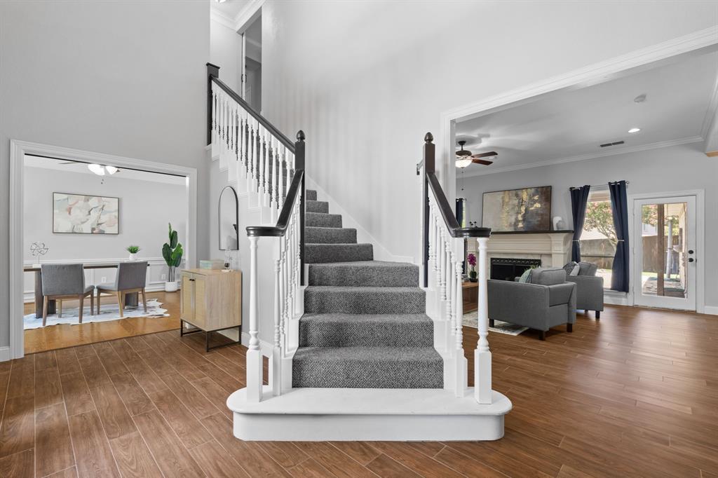 112 Sand Point Court