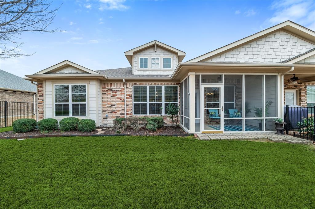 McKinney, Texas 75069, United States, 2 Bedrooms Bedrooms, ,2 BathroomsBathrooms,Residential,Pending,11912