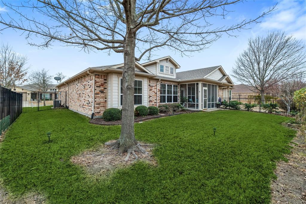 McKinney, Texas 75069, United States, 2 Bedrooms Bedrooms, ,2 BathroomsBathrooms,Residential,Pending,11912