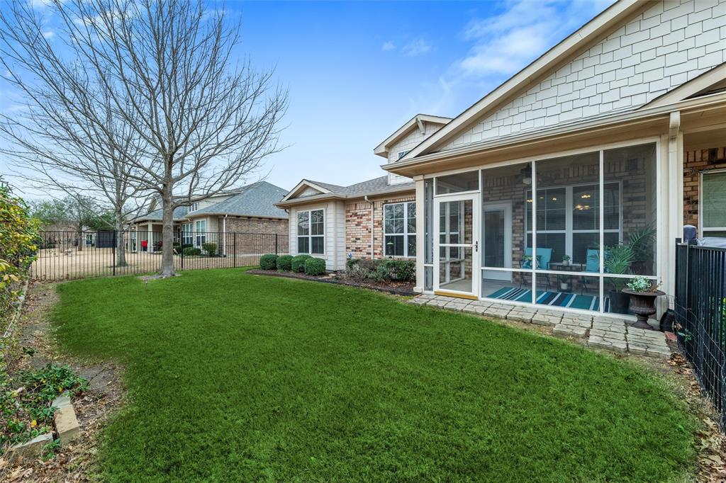 McKinney, Texas 75069, United States, 2 Bedrooms Bedrooms, ,2 BathroomsBathrooms,Residential,Pending,11912