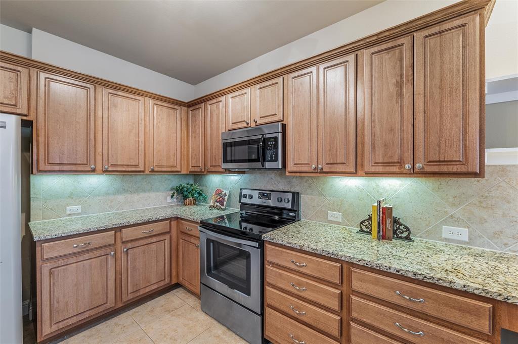 McKinney, Texas 75069, United States, 2 Bedrooms Bedrooms, ,2 BathroomsBathrooms,Residential,Pending,11912