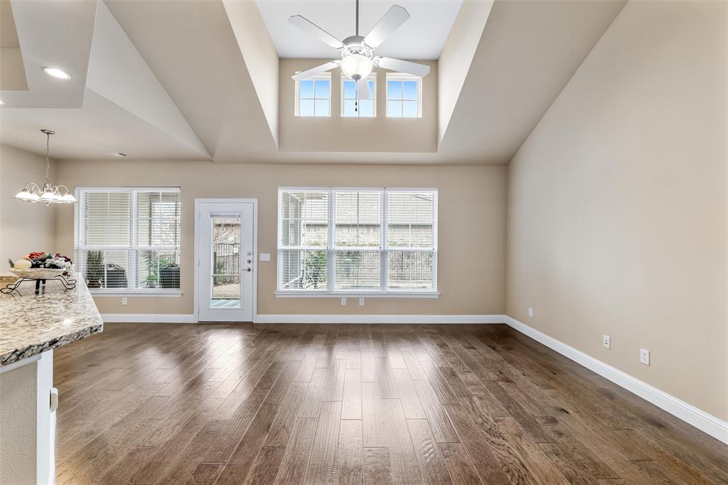 McKinney, Texas 75069, United States, 2 Bedrooms Bedrooms, ,2 BathroomsBathrooms,Residential,Pending,11912