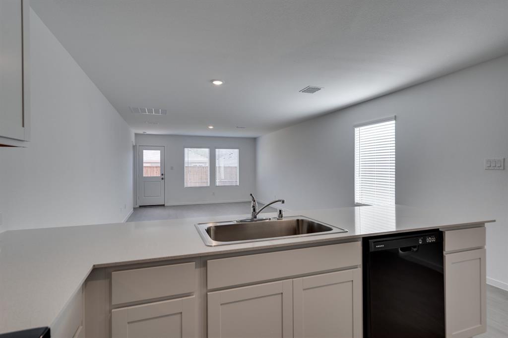 Foree Ranch Ph 3 - Residential Lease