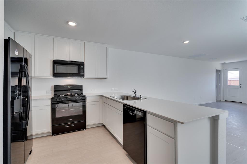 Foree Ranch Ph 3 - Residential Lease