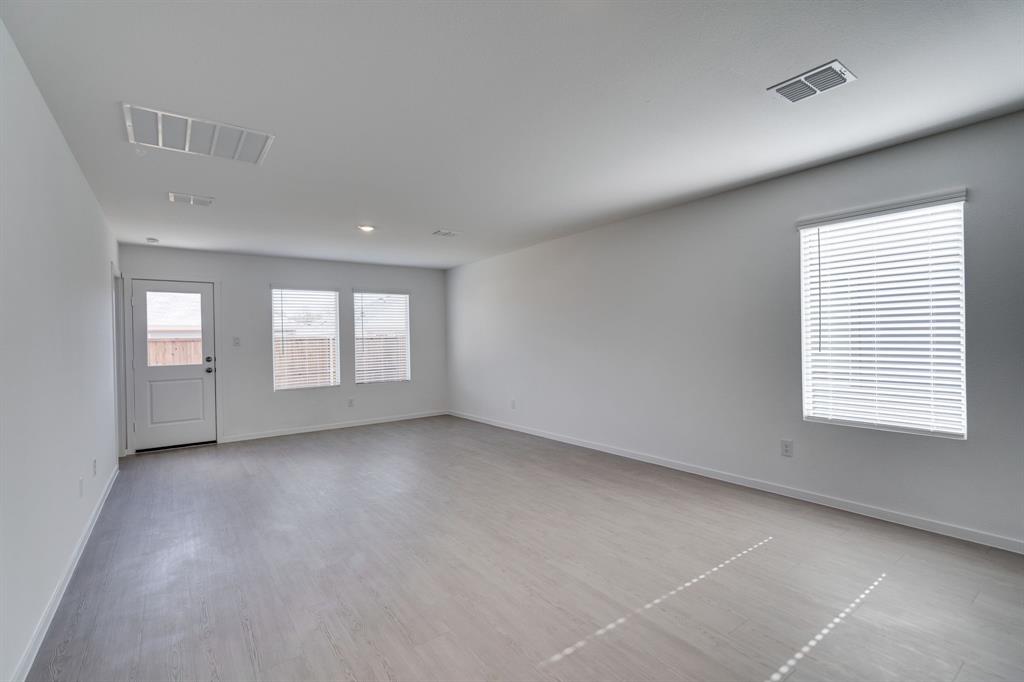 Foree Ranch Ph 3 - Residential Lease