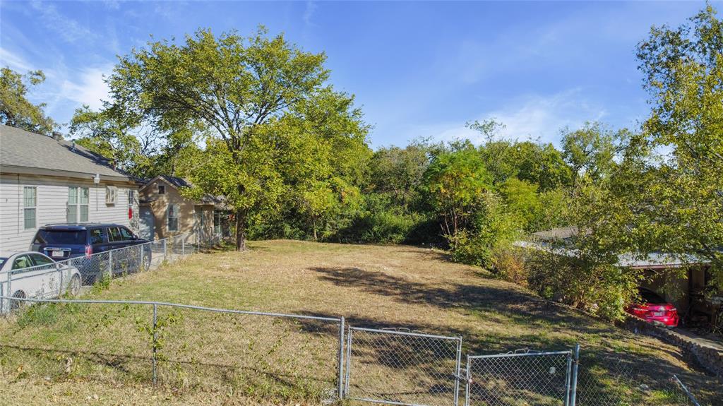 1701 Flanders Street