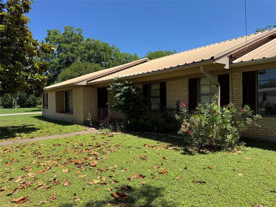 Spacious home located in the quaint town of Meridian. Located in historical OLD TOWN on Main Street providing LOCATION LOCATION LOCATION!!! Bring your ideas and turn this spacious home into your dream home. Open Concept, four bedrooms, 2.5 baths. Open concept features large living room with built ins. Spacious primary suite with walk in closet and tiled shower. Additional very large bedroom with half bath could also be used at hobby room, nursery, office or library, game room or mother in law suite. Stainless appliances in the kitchen with double oven. Beautiful lawn with mature trees, a huge magnolia, covered patio, garden area and shop provide your outdoor enjoyment. 

Information provided deemed reliable but not guaranteed. Verification of all information is responsibility of buyer and buyer’s agent.