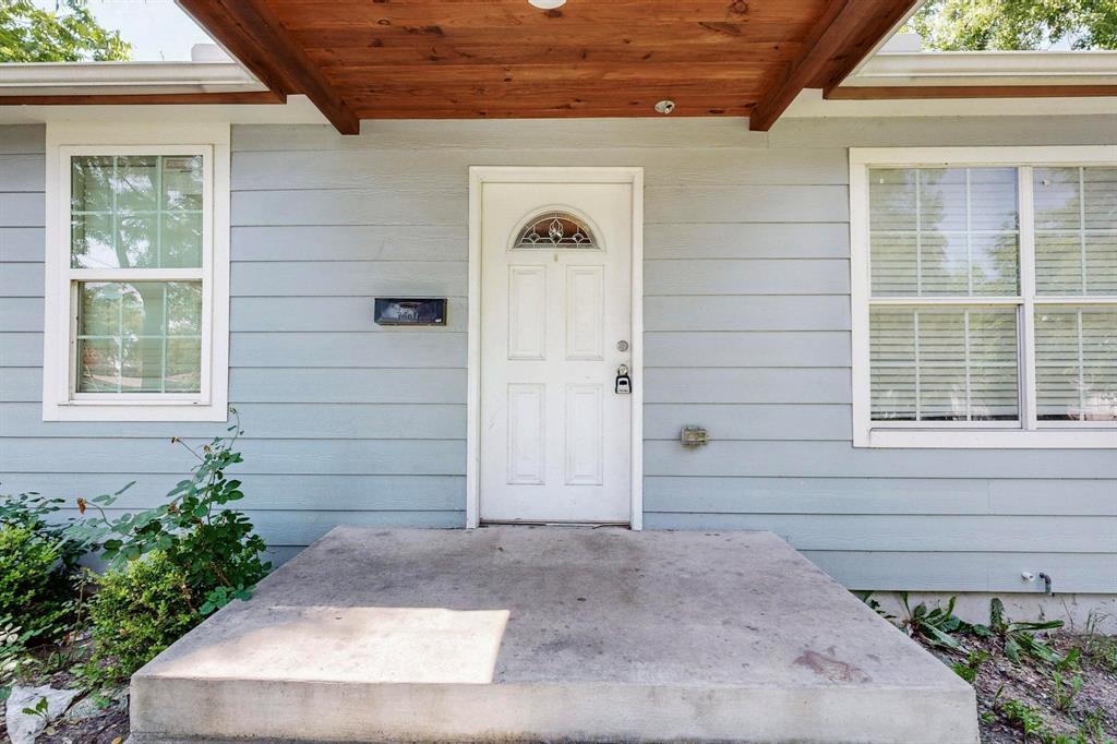102 Mitscher Drive