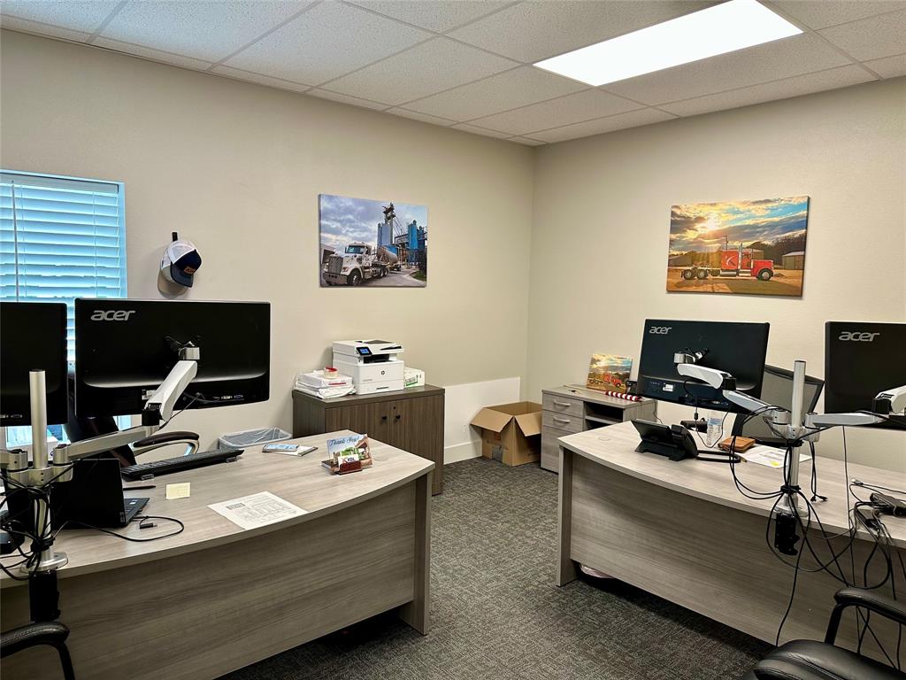 Greenlee Bus Park - Commercial Sale