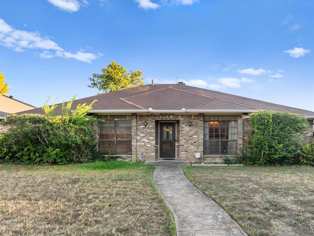 5818 Winding Woods Trail