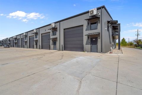 1400 N Las Vegas Trail 114 White Settlement TX 76108