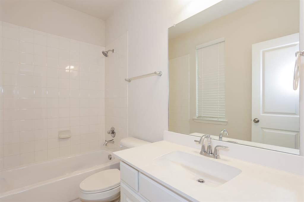 Castle Hills Realm West Add - Residential Lease