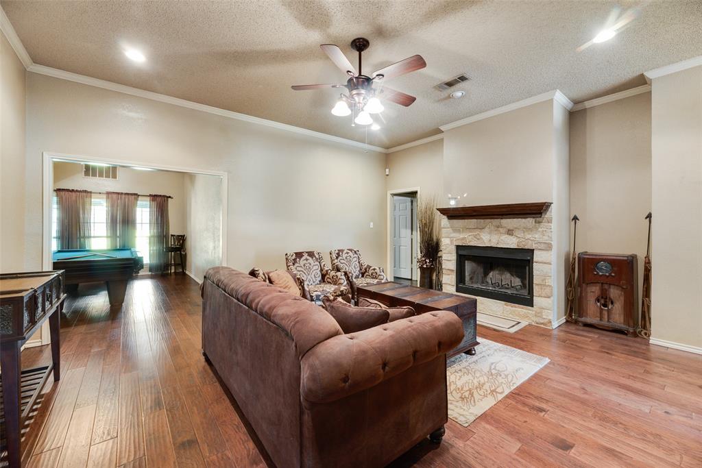 2921 Oak Ridge Drive