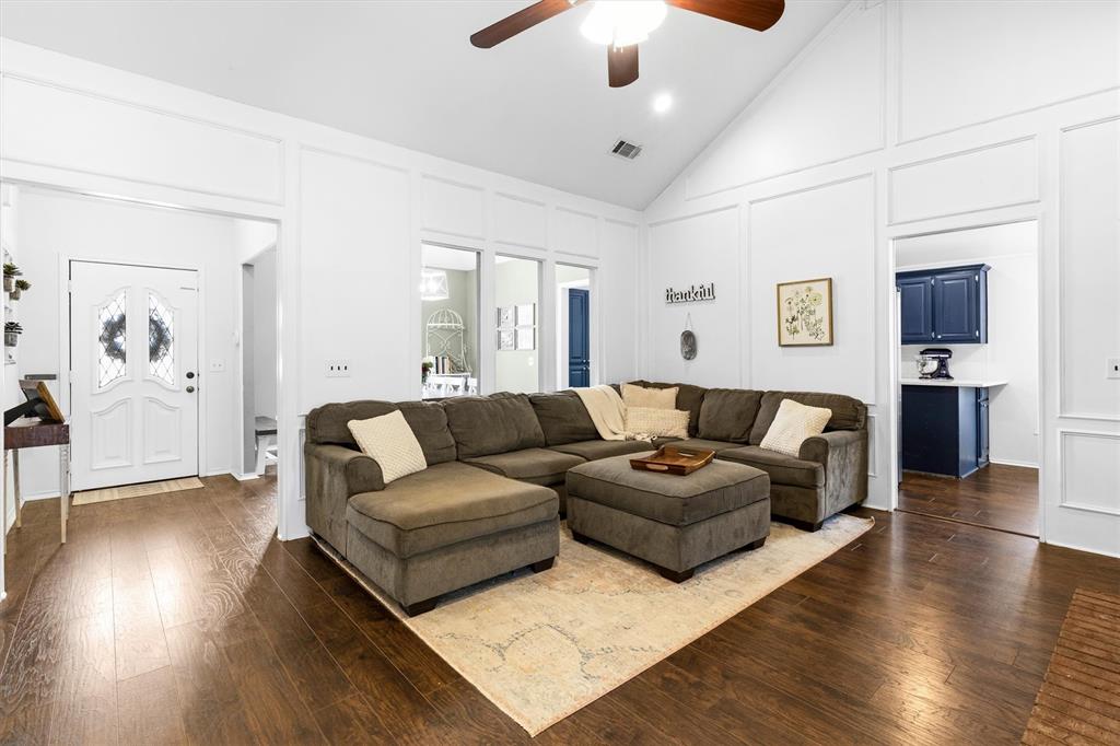 917 Willow Brook Drive
