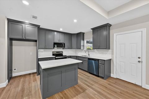 Tiny photo for 2009 W Sherman Street, Paris, TX 75460 (MLS # 21223727)