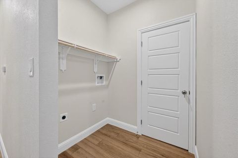 Tiny photo for 2009 W Sherman Street, Paris, TX 75460 (MLS # 21223727)