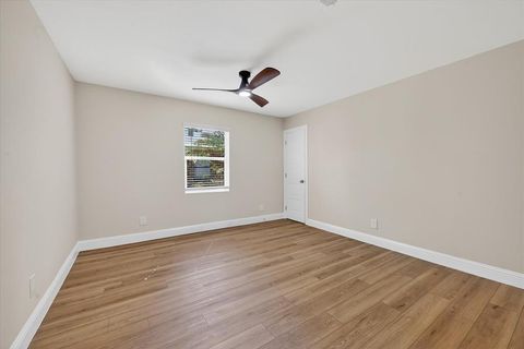 Tiny photo for 2009 W Sherman Street, Paris, TX 75460 (MLS # 21223727)