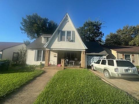 1309 W Morton Street Denison TX 75020