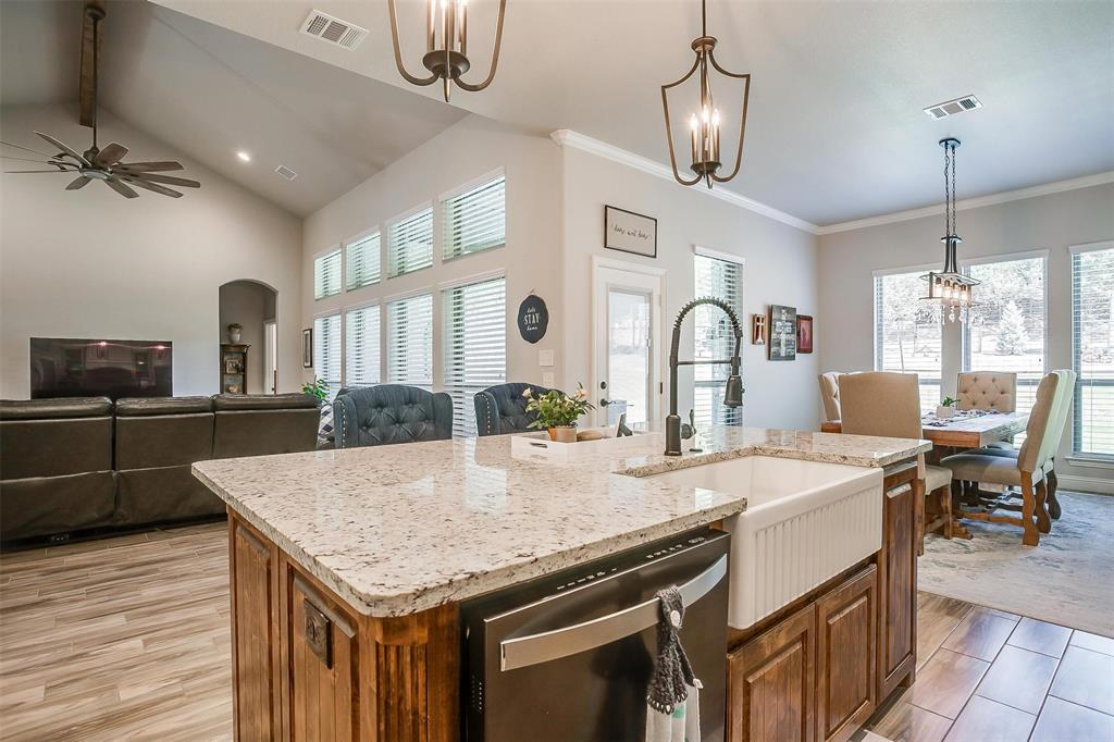 409 Glade Crest Road